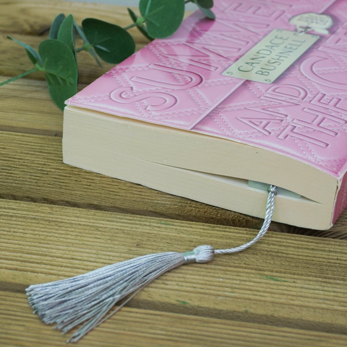 Resin Bookmark – White Pearl & Silver Flakes