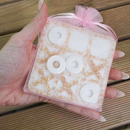Mini On-The-Go Resin Tic Tac Toe – White Pearl & Gold Flakes Edition