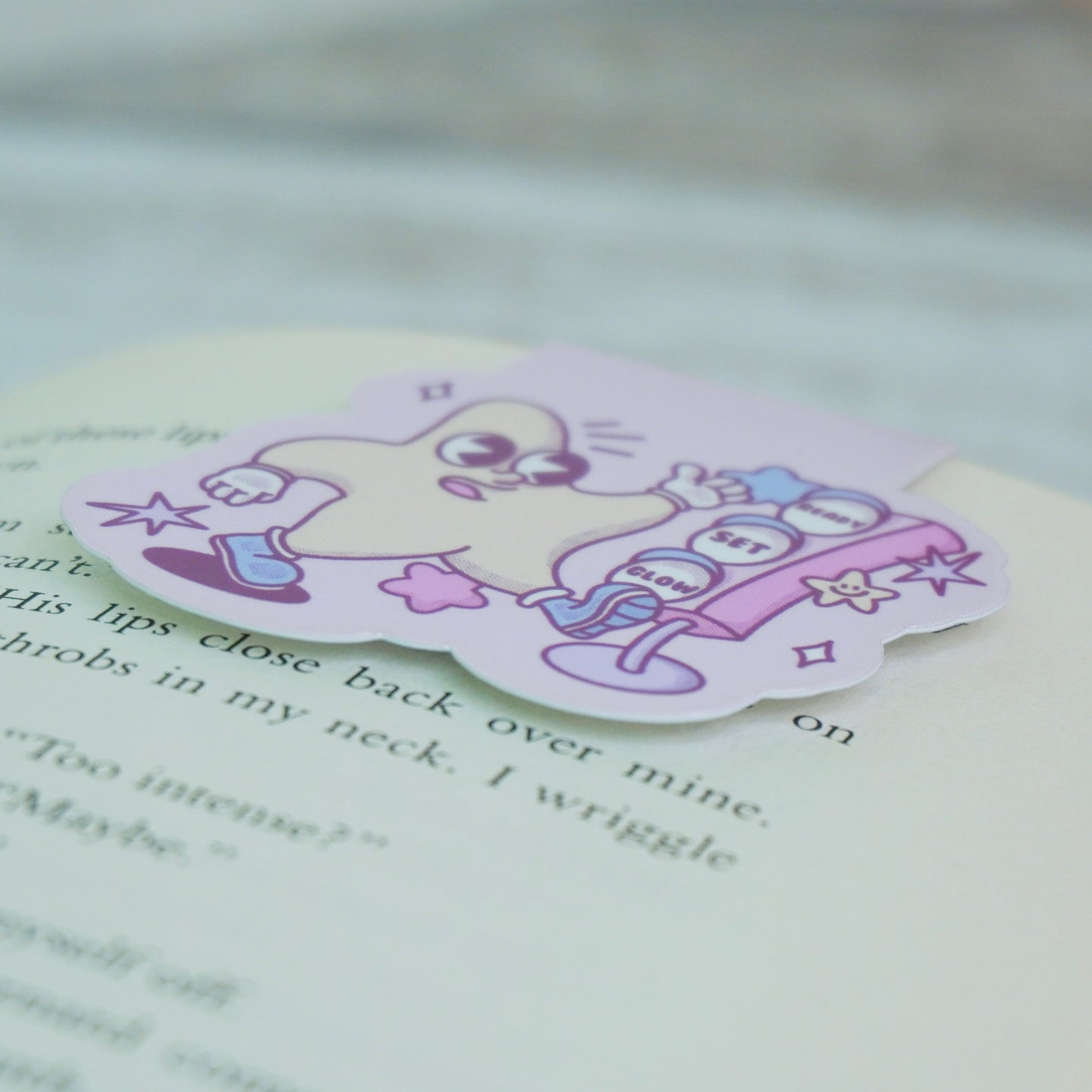 Glowing Star | Magnetic Bookmark